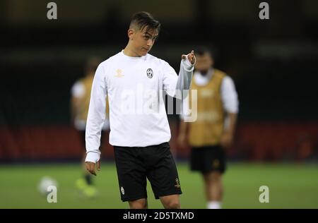 Paulo Dybala di Juventus durante una sessione di formazione tenuta presso il Stadio nazionale del Galles in vista della UEFA Champions League di domani Finale contro il Real Madrid Foto Stock