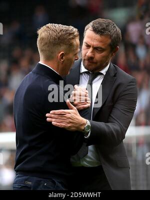 Il manager di Middlesbrough Garry Monk e il manager di Fulham Slavisa Jokanovic Shake mani prima del gioco Foto Stock