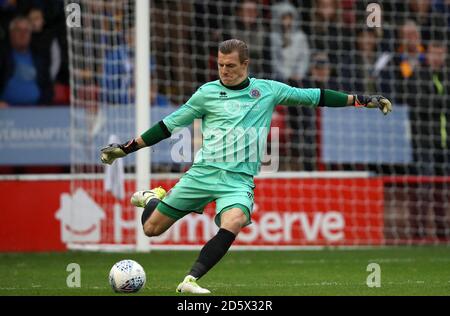 Il portiere della città di Shrewsbury Craig MacGillivarate Foto Stock