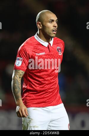 Josh Magennis di Charlton Athletic durante la partita Sky Bet League One alla Valley, Londra Foto Stock