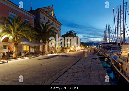 Croazia, Isola di Hvar, Stari Grad, Vista del porto turistico Foto Stock
