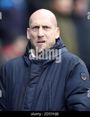 Il manager di lettura Jaap Stam prima del calcio [ off Foto Stock