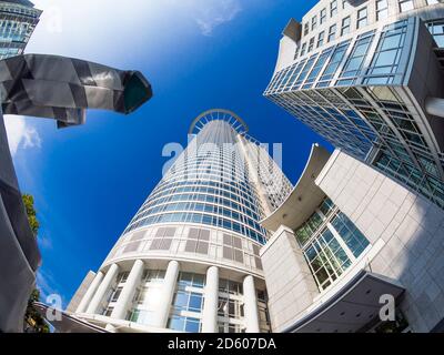 Germania, Assia, Francoforte, Westend Tower, DZ Bank Headquarters, fisheye, vista ad angolo basso Foto Stock