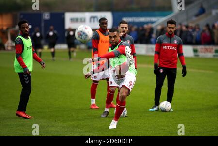 Josh Magennis di Charlton Athletic durante il riscaldamento Foto Stock