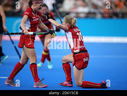 Il Belgio Louise Versavel celebra il suo primo gol schierato Foto Stock