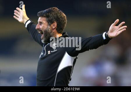 Danny Cowley, manager di Lincoln City, è in linea di contatto Foto Stock