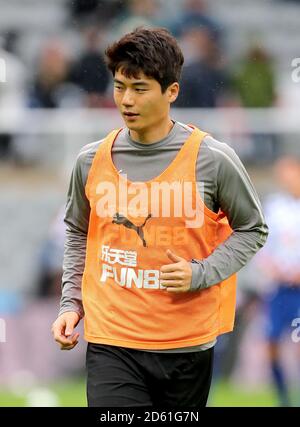 Newcastle United's Ki Sung-yueng durante il riscaldamento Foto Stock