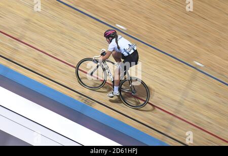 Elimination Race Girls Group A Heat 1 al Derby Velodrome, Derby Arena Foto Stock