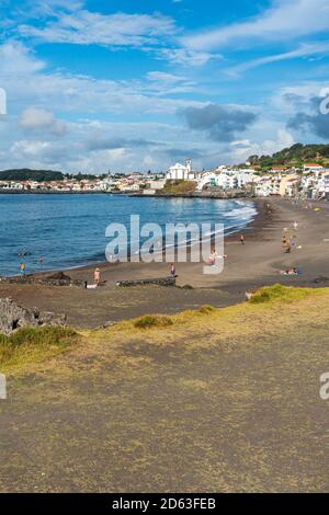 Milicias Beach, Sao Roque, Sao Miguel Island, Azzorre Portogallo lunga spiaggia, Ponta Delgada, verticale Foto Stock