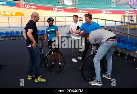 BBC prima colazione presentatore Charlie Stayt (seconda a destra), e Naga Munchetty (seconda a sinistra) Foto Stock