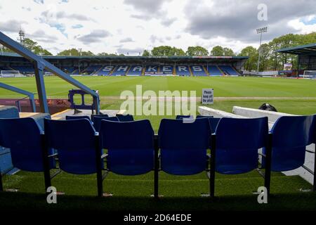 Vista generale dei dugout a Gigg Lane Foto Stock