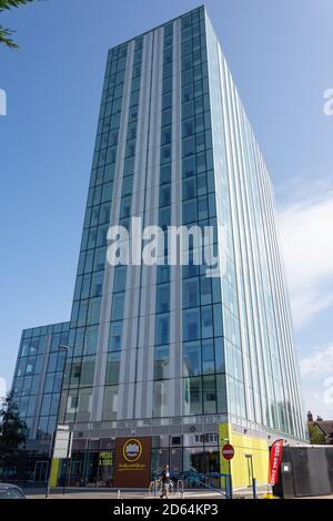 Britannia Point Apartment building, Christchurch Road, Colliers Wood, London Borough of Merton, Greater London, England, United Foto Stock