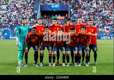 Spagna gruppo di squadre. Alto rango (da sinistra a destra) Spagna U21 portiere Antonio Sivera, Unai Nunez, Marc Roca, Jesus Vallejo, Fabian Ruiz e Dani Ceballos. Prima fila (da sinistra a destra) Junior Firpo, Pablo Fornals, Dani Olmo, Martín Aguirregabiria e Mikel Oyarzabal Foto Stock