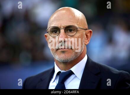 Spagna U21 testa allenatore Luis de la Fuente davanti al kick-off Foto Stock