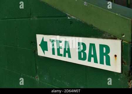 Una vista generale della segnaletica in Huish Park Foto Stock