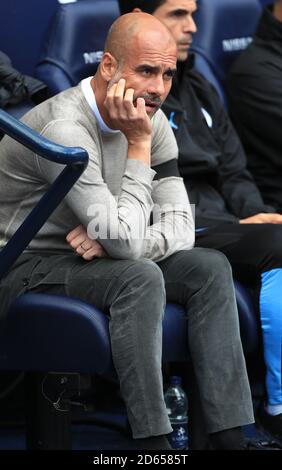 Manchester City manager Pep Guardiola sul perimetro Foto Stock