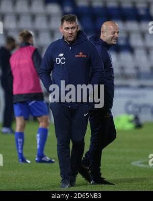 Il direttore di Hartlepool, Dave Challinor e l'assistente manager Joe Parkinson durante la partita della Vanarama National League tra Hartlepool United e Bromley a Victoria Park, Hartlepool, martedì 13 ottobre 2020. (Credit: Mark Fletcher | MI News) Foto Stock