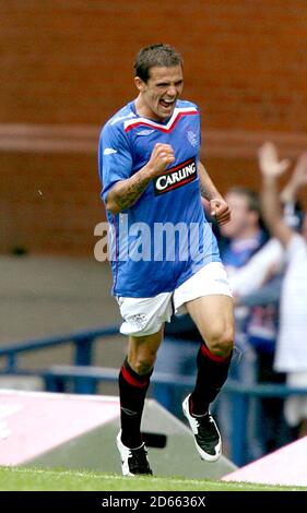 Il Nacho Novo di Rangers festeggia il traguardo di apertura Foto Stock