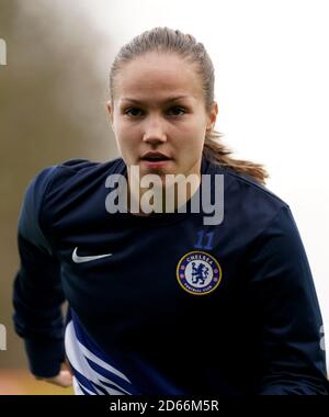 Guro Reiten di Chelsea durante il riscaldamento a Kingsmeadow Foto Stock