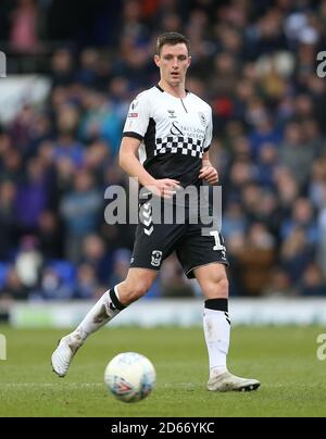 Dominic Hyam di Coventry City che fa la sua centesima apparizione per il club Foto Stock