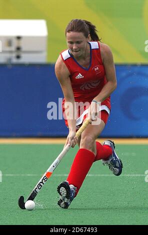 Sarah Thomas della Gran Bretagna durante la partita WB della Women's Pool W07 contro l'Argentina allo Stadio Olimpico di Hockey Verde durante il quarto giorno ai Giochi Olimpici 2008 a Pechino. Foto Stock