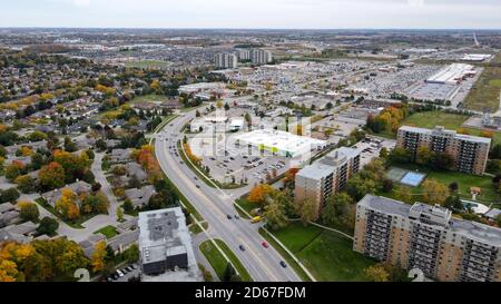Ottobre 14 2020 - London Ontario Canada - Westmount Aerial Caduta Foto Stock