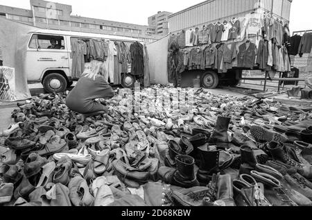 Mercato delle pulci a Potsdamer platz (Berlino Ovest) Foto Stock