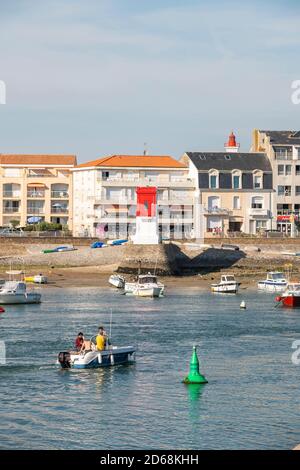 Saint-Gilles-Croix-de-vie (Francia centro-occidentale): Faro quadrato nel porto Foto Stock