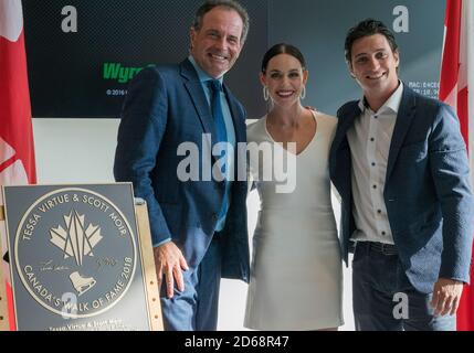 Scott Moir e Tessa Virtue hanno ricevuto la Walk of Fame del Canada al Museum London di Londra, Ontario. Foto Stock
