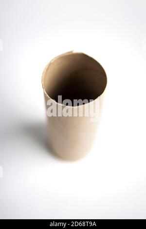 Svuotare la carta igienica Foto Stock