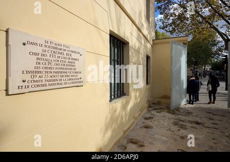 Lapide commemorativa sulla parete del Museo del Liberazione di Parigi indicano dal 08/19/1944 al 08/25/1944 colonnello Rol Tauguy ha usato il bunker undergrounmd della costruzione come un alberino di comando per La liberazione di Paris.Paris.France Foto Stock