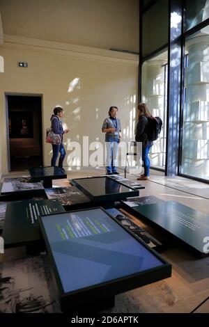 Mostra multimediale della‘s vita parigina durante l'invasione nazista nel Museo della Liberazione di Parigi.Paris.France Foto Stock