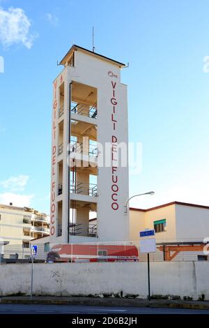 Vigili del fuoco, Torre dei Vigili del fuoco, Via punto Franco, Civitavecchia, Italia Foto Stock