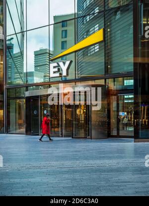 EY Global Headquarters o Global HQ 6 More London Place, London Bridge City London SE1. Ernst & Young Global Limited. Architetti Foster e Partner Foto Stock