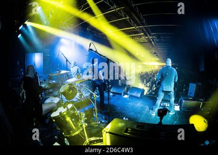 Copenaghen, Danimarca. 15 ottobre 2020. La band danese di metallo LLNN esegue un concerto dal vivo al Pumpehuset di Copenhagen. (Foto: Gonzales Photo - Peter Troest). Foto Stock