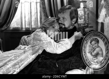 ANTHONY HOPKINS in THE ELEPHANT MAN (1980), diretto da DAVID LYNCH. Credito: FOTO DI PARAMOUNT / Album Foto Stock