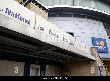 A breve distanza dalla Motorpoint Arena di Nottingham, le aziende si trovano nelle vicinanze a causa dell'epidemia di coronavirus. Foto Stock