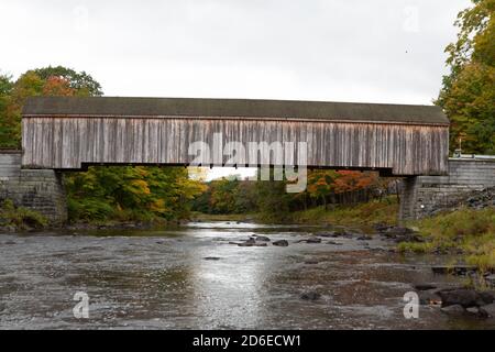 Ponte coperto nel Maine, Stati Uniti Foto Stock