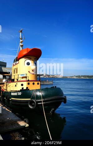 Theodore troppo famoso rimorchiatore ormeggiato nel porto di Halifax, Nuova Scozia Foto Stock