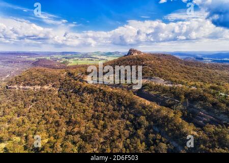 Osservazione di Pearsons alla valle di Capertee sull'autostrada Castlereagh nel NSW - vista aerea. Foto Stock