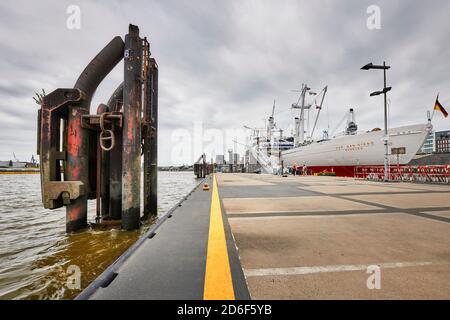 Germania, Germania del Nord, città portuale, Amburgo, porto marittimo, Elba, porto di Amburgo, Überseebrücke, ormeggio al molo, nave museo Cap San Diego, ex nave da carico generale in Sud America Foto Stock