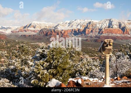 Montagna Wilson innevata con spettatore a gettoni Foto Stock