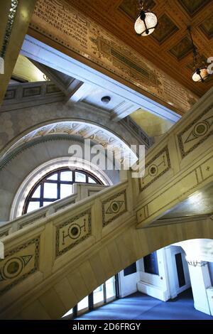 All'interno del Chicago Cultural Center a Chicago, Illinois. Foto Stock