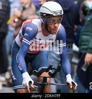 Valdobbiadene, Italia. 17 Ott 2020 valdobbiadene, Italia, 17 Ott 2020, Vincenzo Nibali (TREK . SEGAFREDO durante Conegliano - Valdobbiadene - Cycling Tour of Italy - Credit: LM/Luca Tedeschi Credit: Luca Tedeschi/LPS/ZUMA Wire/Alamy Live News Foto Stock