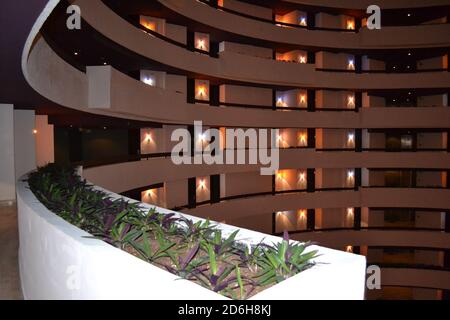 Hotel di lusso nella zona hotelera di ​​Cancun in Messico. Foto Stock