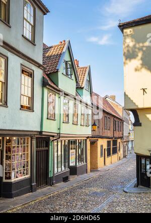 Elm Hill Norwich è una storica strada acciottolata a Norwich, Norfolk East Anglia Inghilterra UK GB Europe Foto Stock