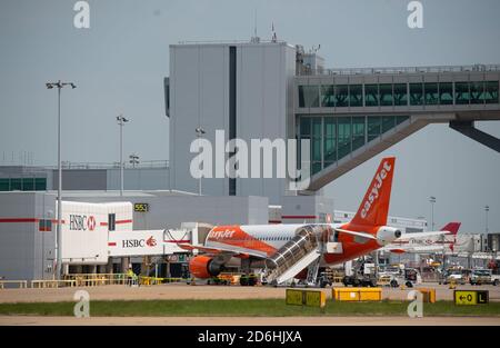 Un aeromobile easyJet presso l'aeroporto di Gatwick il 22 maggio 2018 a Londra, Inghilterra. Foto Stock