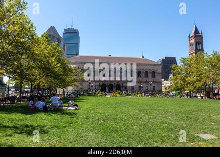 McKim Building della Biblioteca pubblica di Boston, Copley Square, Boston, Massachusetts, Stati Uniti Foto Stock