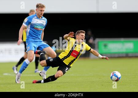 Harrogate, Yorkshire, Regno Unito. 17 ottobre 2020. Durante la partita Sky Bet League 2 tra Harrogate Town e Barrow a Wetherby Road, Harrogate sabato 17 ottobre 2020. (Credit: Mark Fletcher | MI News) Credit: MI News & Sport /Alamy Live News Foto Stock