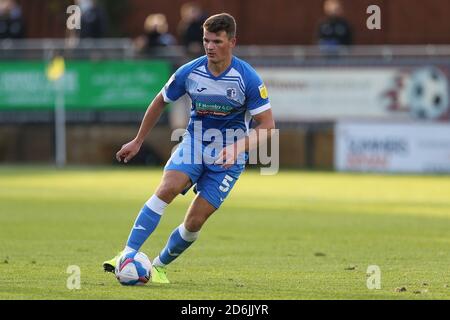 Harrogate, Yorkshire, Regno Unito. 17 ottobre 2020. Matthew Platt di Barrow durante la partita Sky Bet League 2 tra Harrogate Town e Barrow a Wetherby Road, Harrogate sabato 17 ottobre 2020. (Credit: Mark Fletcher | MI News) Credit: MI News & Sport /Alamy Live News Foto Stock